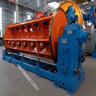 Rigid Strander voor voorzien van automatisch batch loading systeem met automatische speldvergrendeling en automatische spanningsregeling